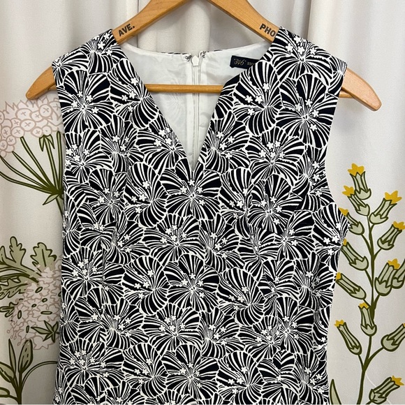 Sleeveless Black and White Floral Pattern Brooks Brothers Midi Dress - Size 4 - Picture 3 of 8